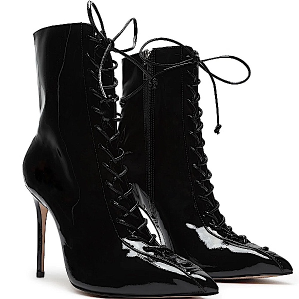 ⭐️SCHUTZ⭐️ANAIYA PATENT LEATHER BOOTIE SIZE: 7.5 HARD TO FIND W/ ORIGINAL BOX
